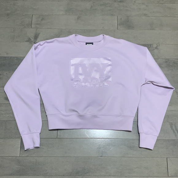 Ivy Park Embossed Logo Cropped Sweatshirt - Lilac - X-Small - Picture 6 of 9